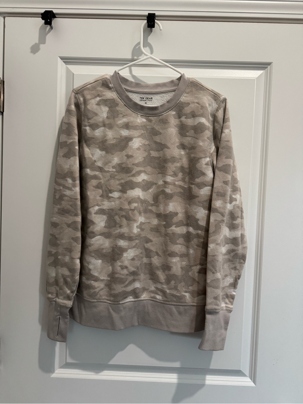 Tek Gear Women’s Beige Camo Crewneck Sweater